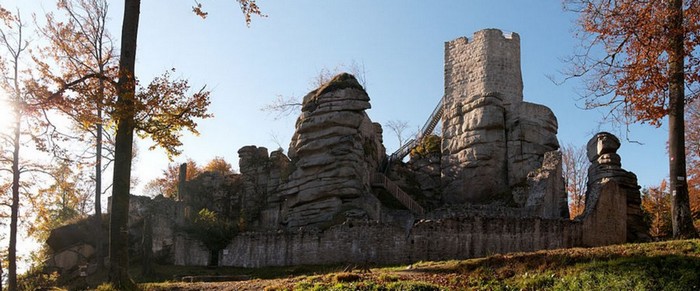 For&ecirc;t du pierre- ruine du ch&acirc;teau Wei&szlig;enstein